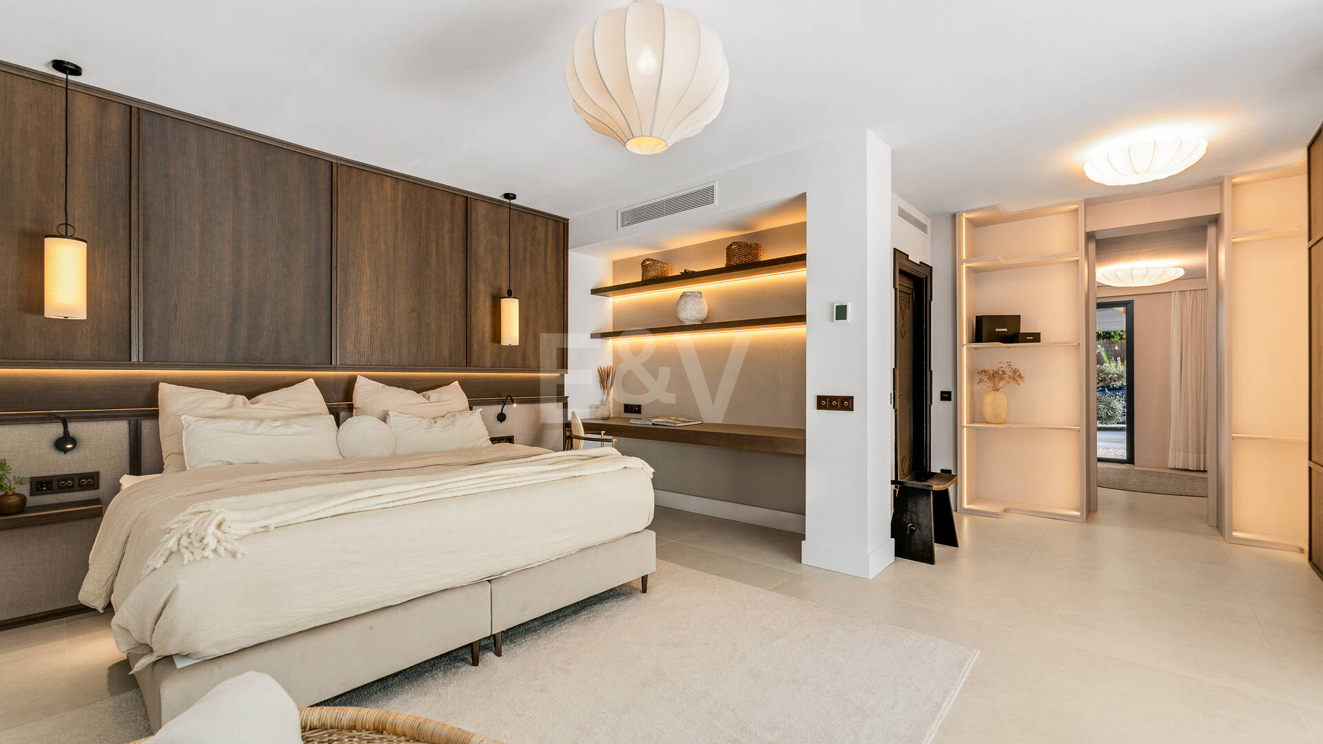 Luxusvilla mit Privatsphäre, Pool & Smart-Home-Ausstattung