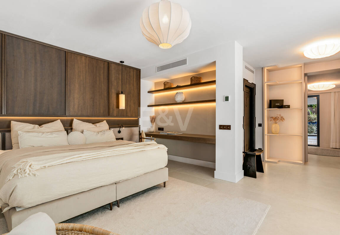 Fin lyx Villa med integritet, pool och smarta hemfunktioner