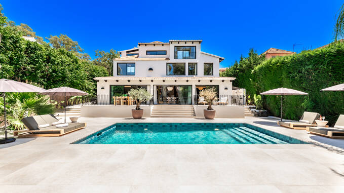Villa de luxe avec vie privée, piscine et Smart Home Caractéristiques