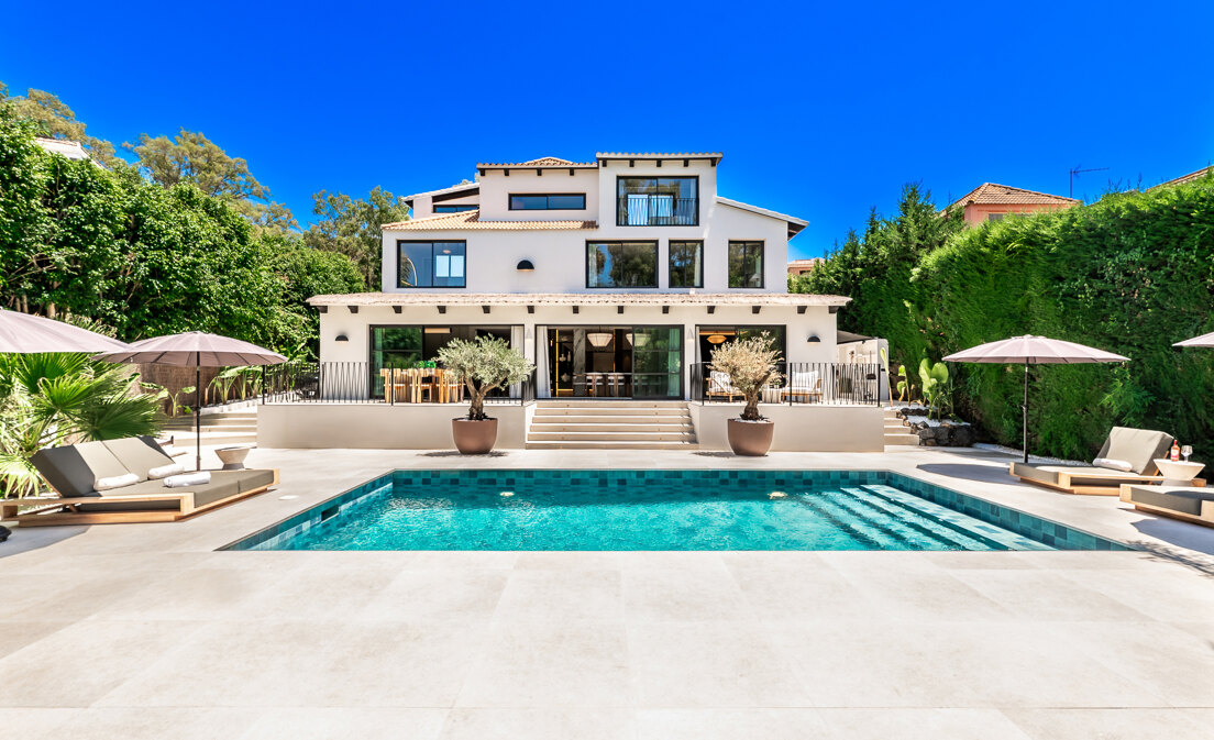 Refined Living in Nueva Andalucía