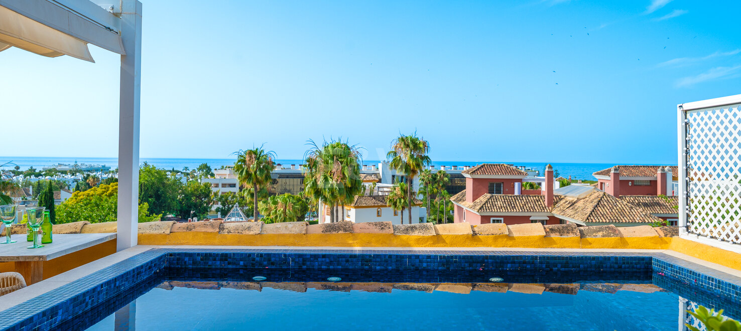 Duplex Penthouse mit Panoramablick auf das Meer und spektakulärem Dachterrasse