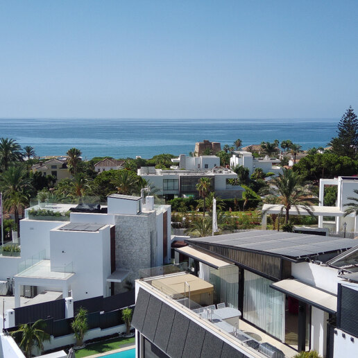 Modern villa with open sea views in Marbesa: