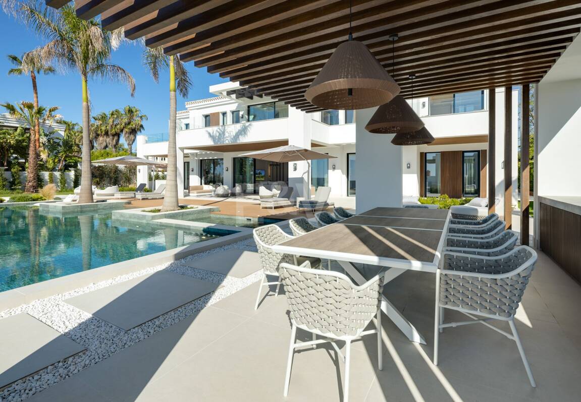 Luxury Villa in La Quinta with panoramic views