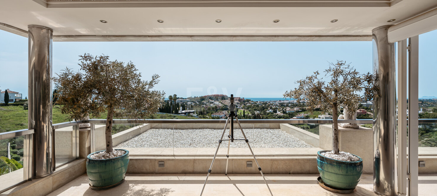 Lyx Duplex Penthouse i Nueva Andalucia med privat pool och panorama Utsikt