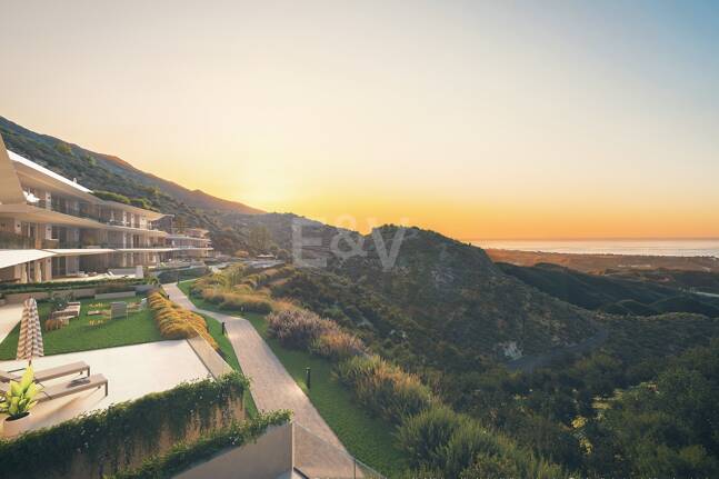 Contemporary Comfort and Light-Filled Designer apartment with Sea Views