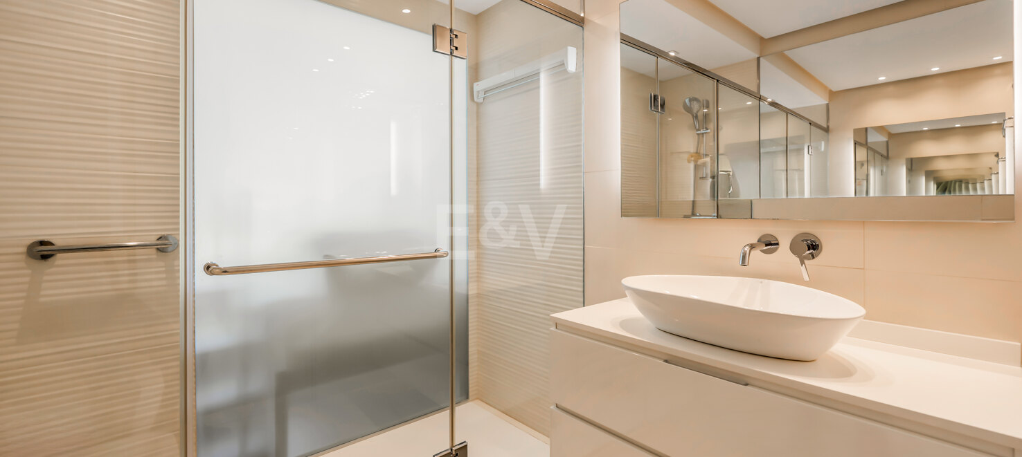 Zwei-in-Eins-Penthouse mit Meerblick in bester Río Real-Lage