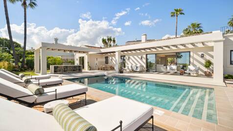 Exceptionell One-Level Villa i gated community