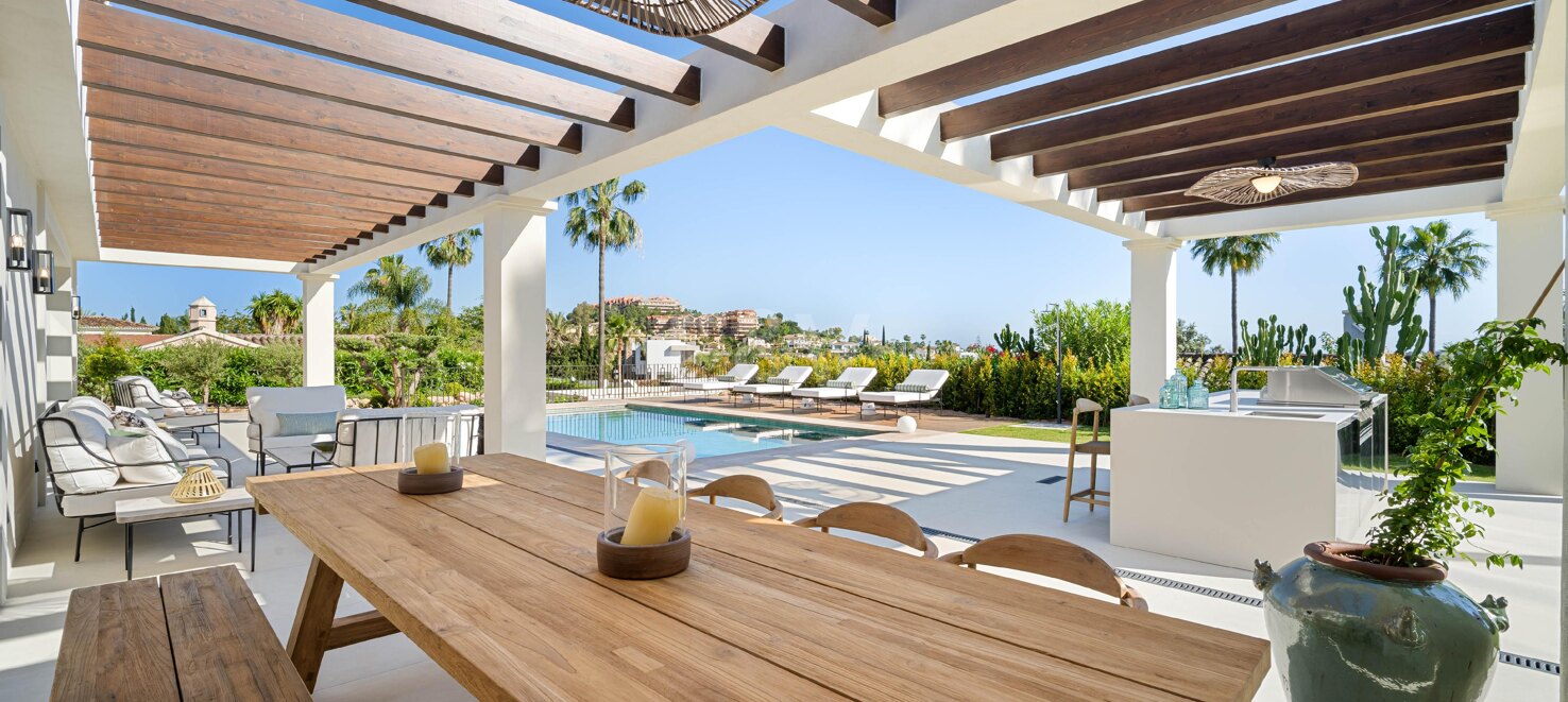Exceptional One-Level Villa in gated community