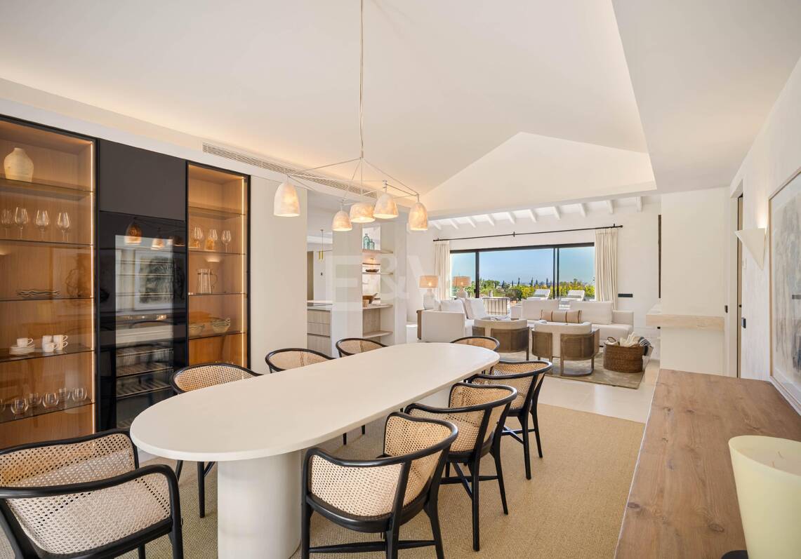 Exceptional One-Level Villa in a gated community in Nueva Andalucía