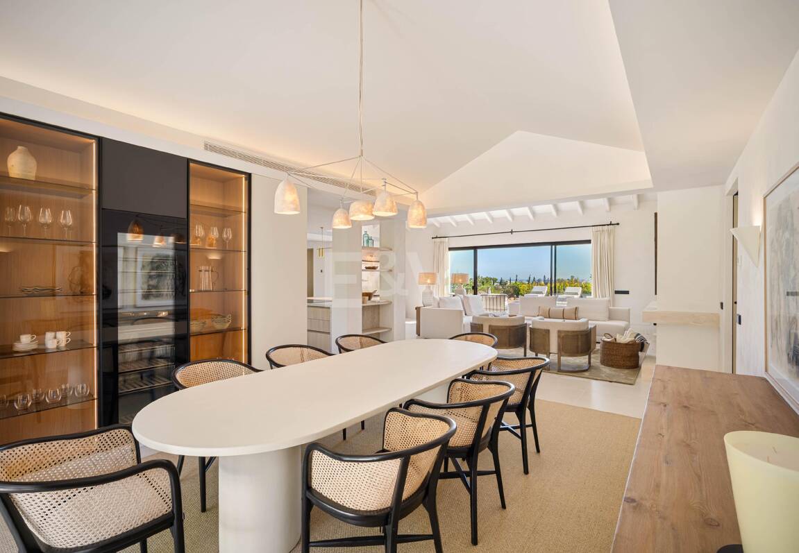 Außergewöhnliche einstöckige Villa in gesicherter Wohnanlage