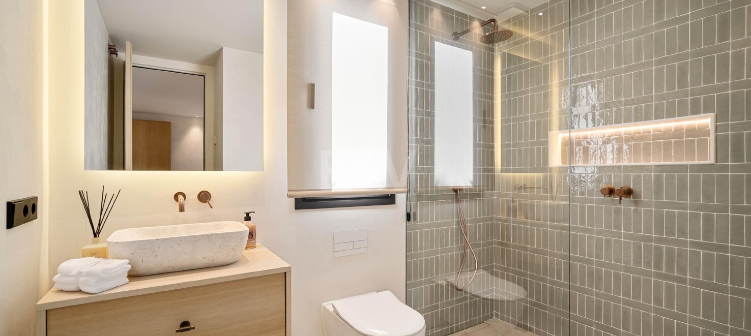 Exceptional One-Level Villa in gated community