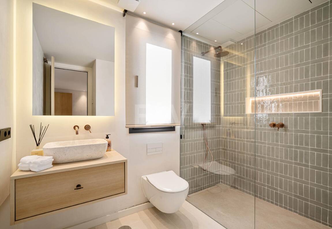 Außergewöhnliche einstöckige Villa in gesicherter Wohnanlage