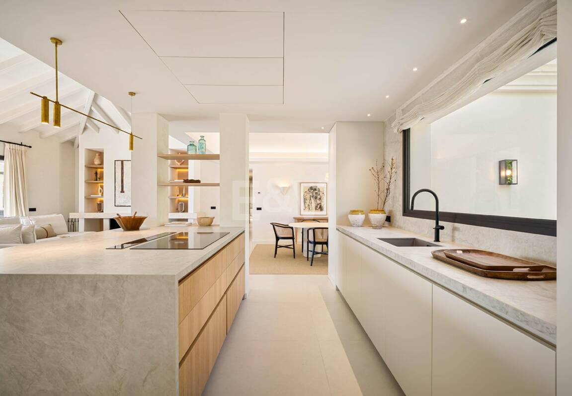 Außergewöhnliche einstöckige Villa in gesicherter Wohnanlage