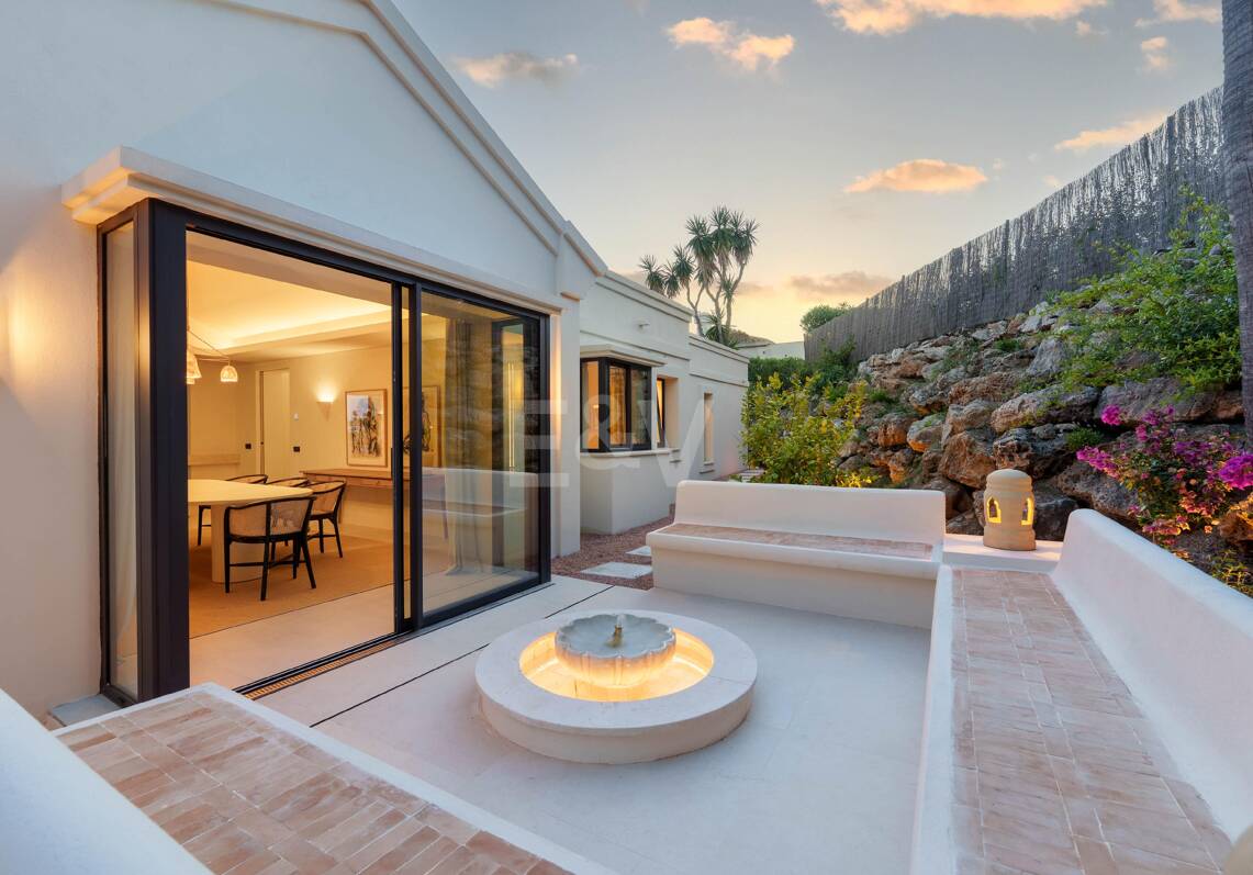 Exceptional One-Level Villa in a gated community in Nueva Andalucía
