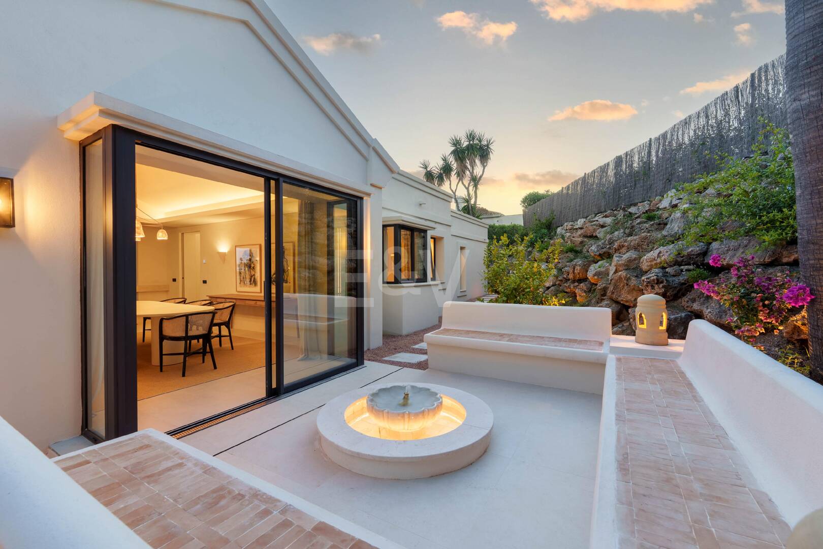 Excepcional Villa de una Planta en Comunidad Cerrada