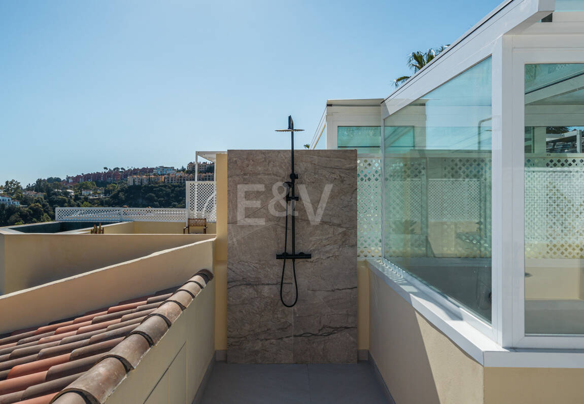 Renoverat radhus med havsutsikt i la Quinta Hills