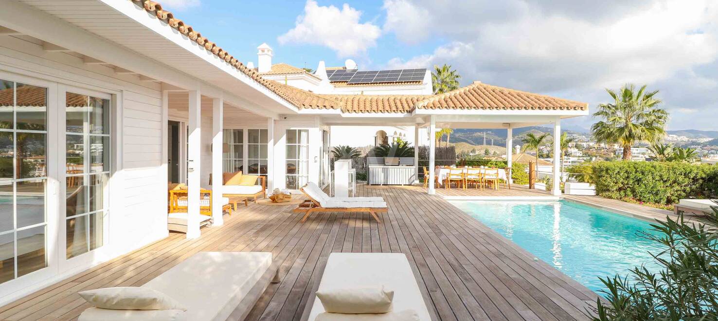 Villa avec charme nordique et vues méditerranéennes