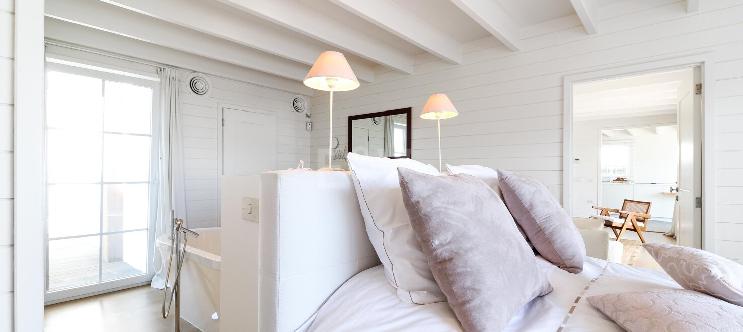 Villa with Nordic Charm and Mediterranean Views