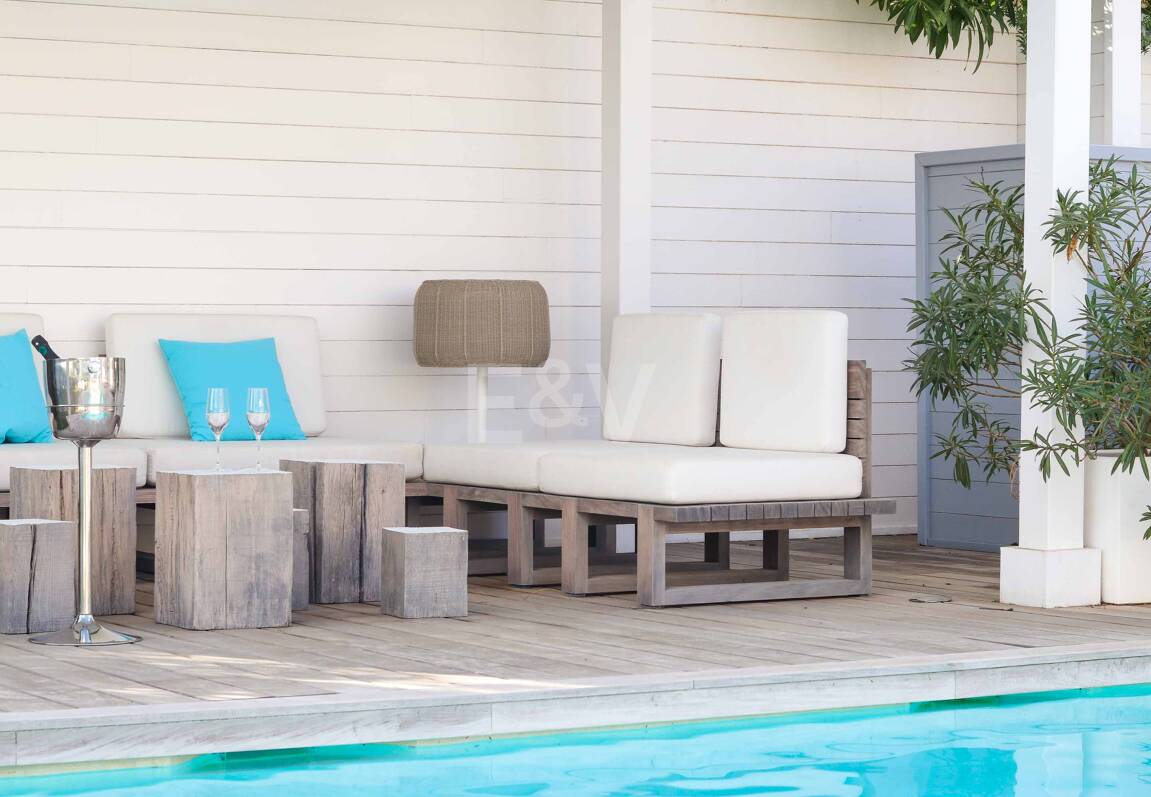 Villa with Nordic Charm and Mediterranean Views