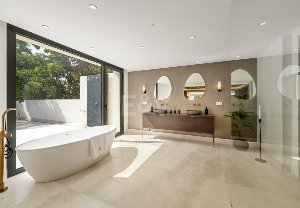 Villa Rocío – Zeitgenössische Andalusische Eleganz an Marbellas Goldener Meile