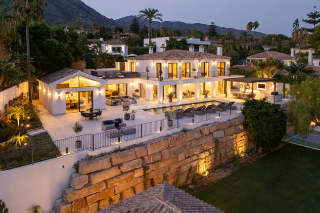 Villa Rocío – Zeitgenössische Andalusische Eleganz an Marbellas Goldener Meile
