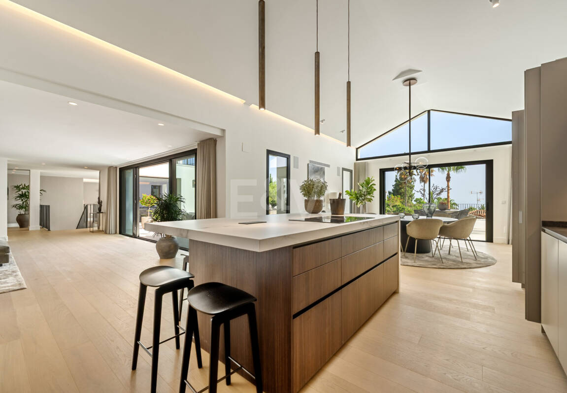 Villa Rocío – Zeitgenössische Andalusische Eleganz an Marbellas Goldener Meile