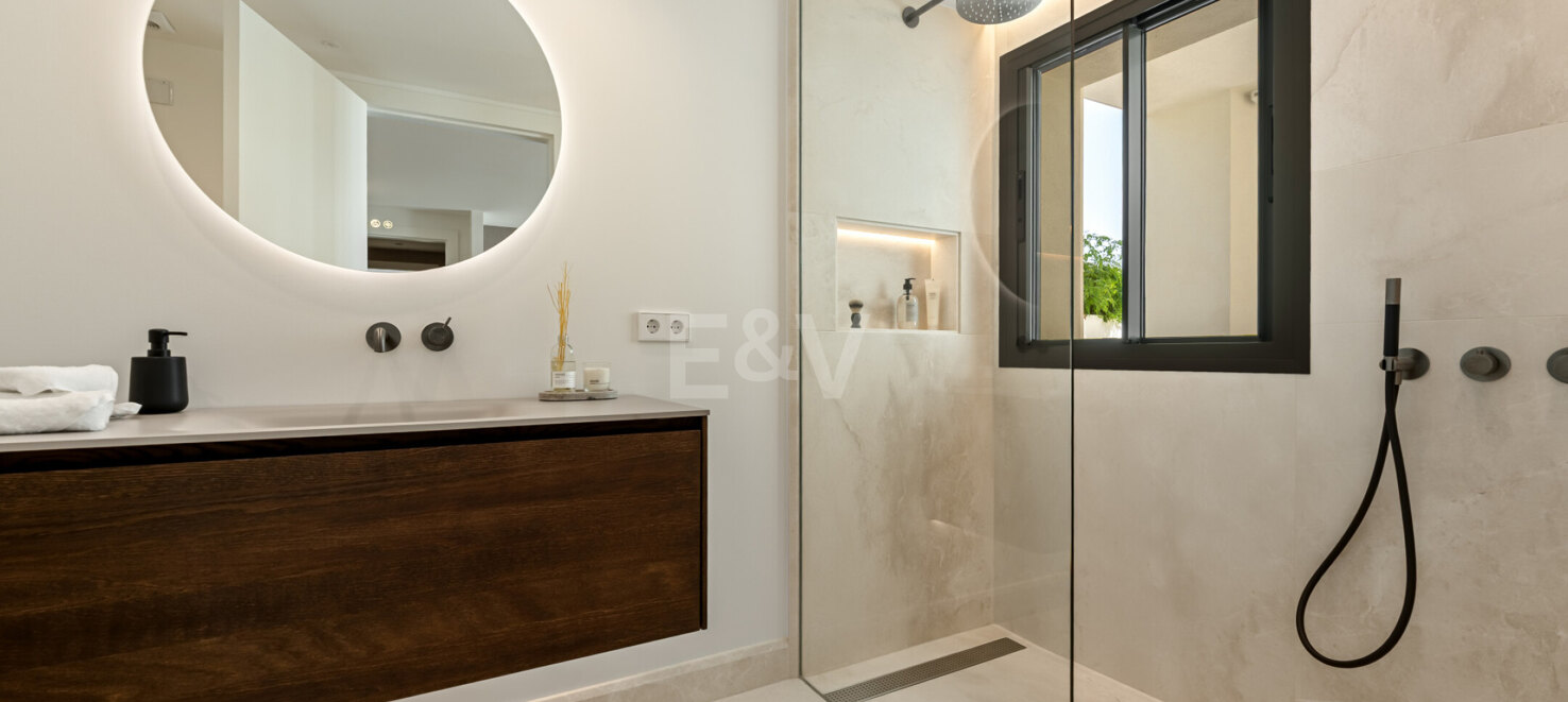 Villa Rocío – Contemporary Andalusian Elegance on Marbella’s Golden Mile