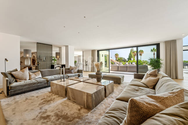 Villa Rocío – Zeitgenössische Andalusische Eleganz an Marbellas Goldener Meile