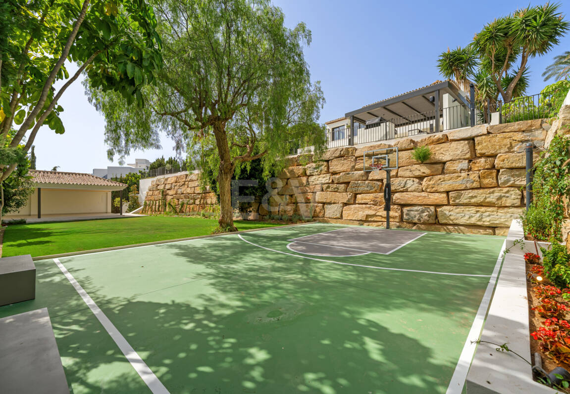 Villa Rocío – Zeitgenössische Andalusische Eleganz an Marbellas Goldener Meile