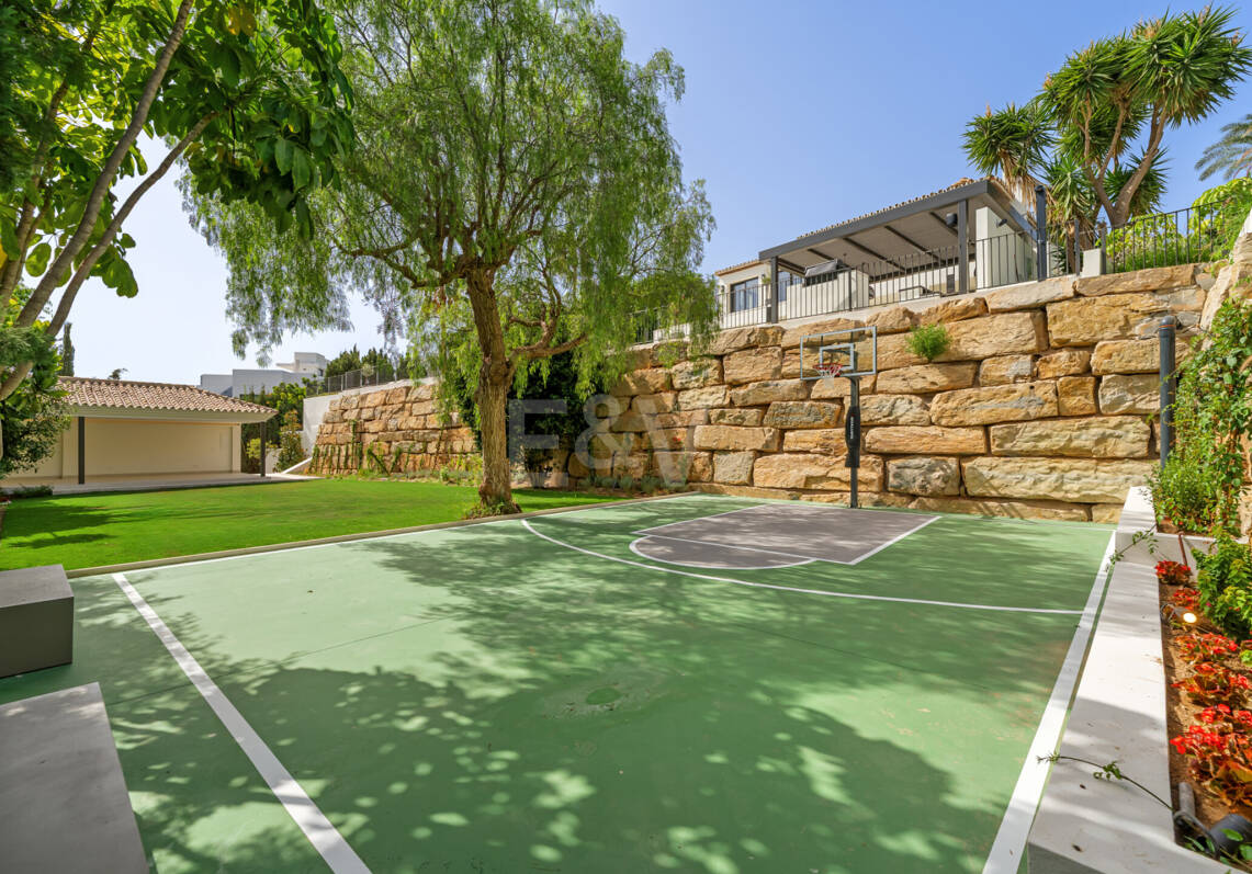 Villa Rocío – Élégance andalouse contemporaine sur Marbella