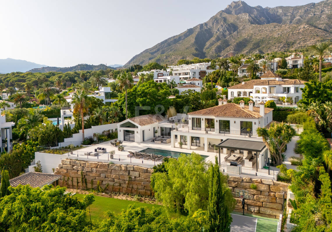 Villa Rocío – Élégance andalouse contemporaine sur Marbella