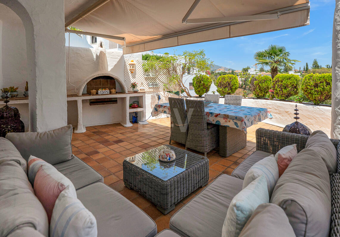 Maisonettewohnung in Lomas de Marbella Club mit großer Terrasse
