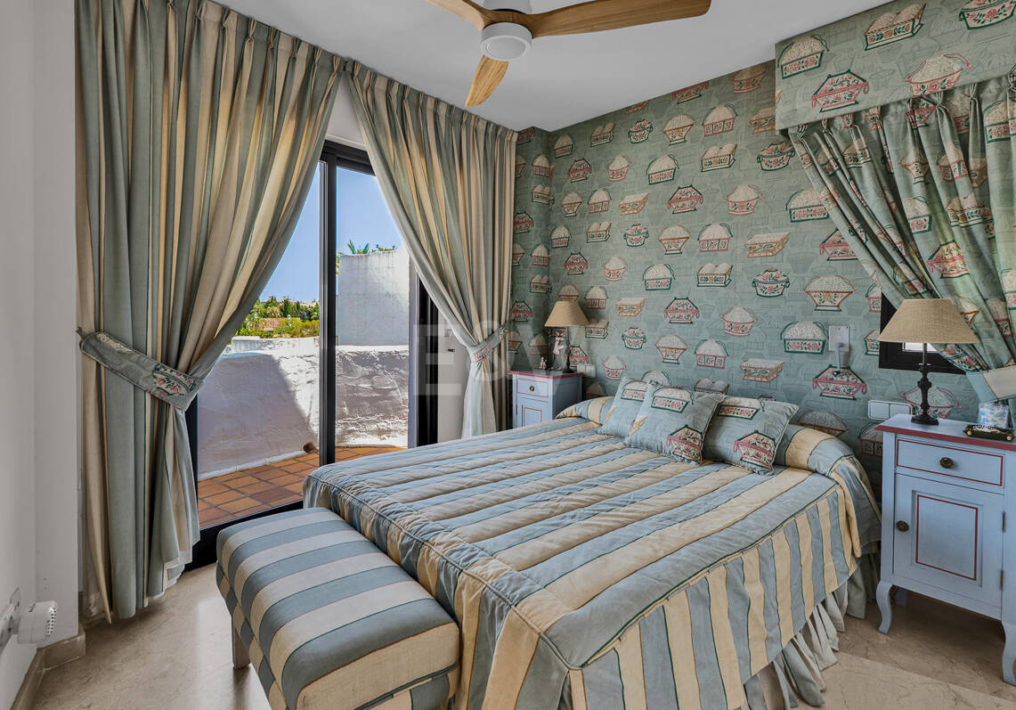 Maisonettewohnung in Lomas de Marbella Club mit großer Terrasse