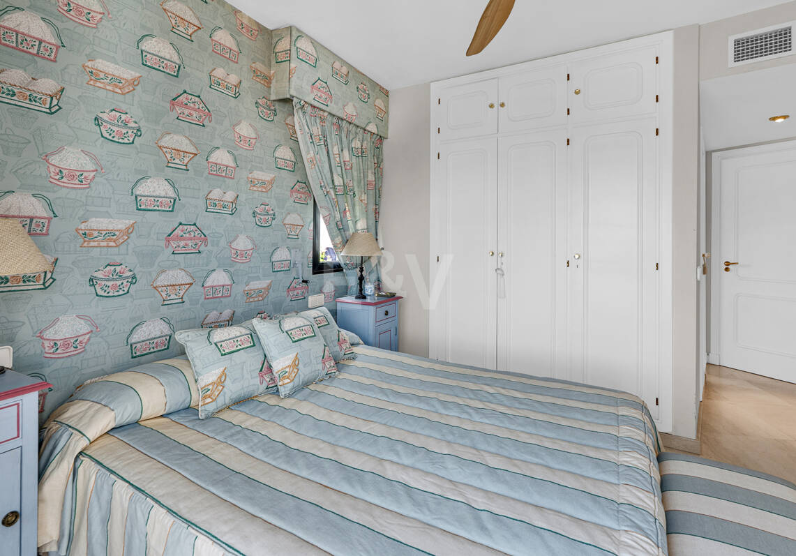Maisonettewohnung in Lomas de Marbella Club mit großer Terrasse