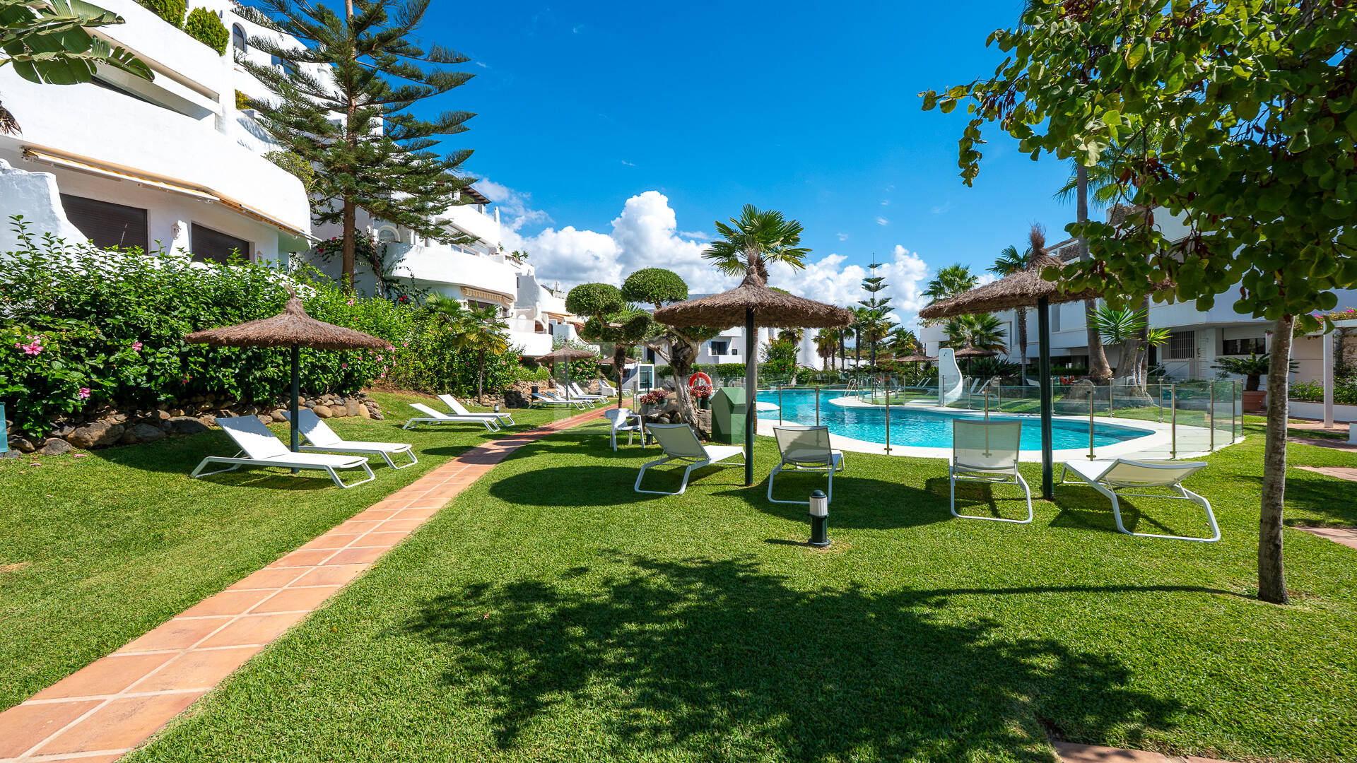 Appartement Duplex à Lomas de Marbella Club avec grande terrasse