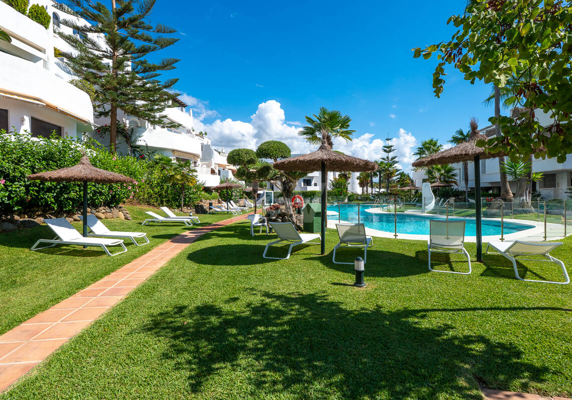 Maisonettewohnung in Lomas de Marbella Club mit großer Terrasse