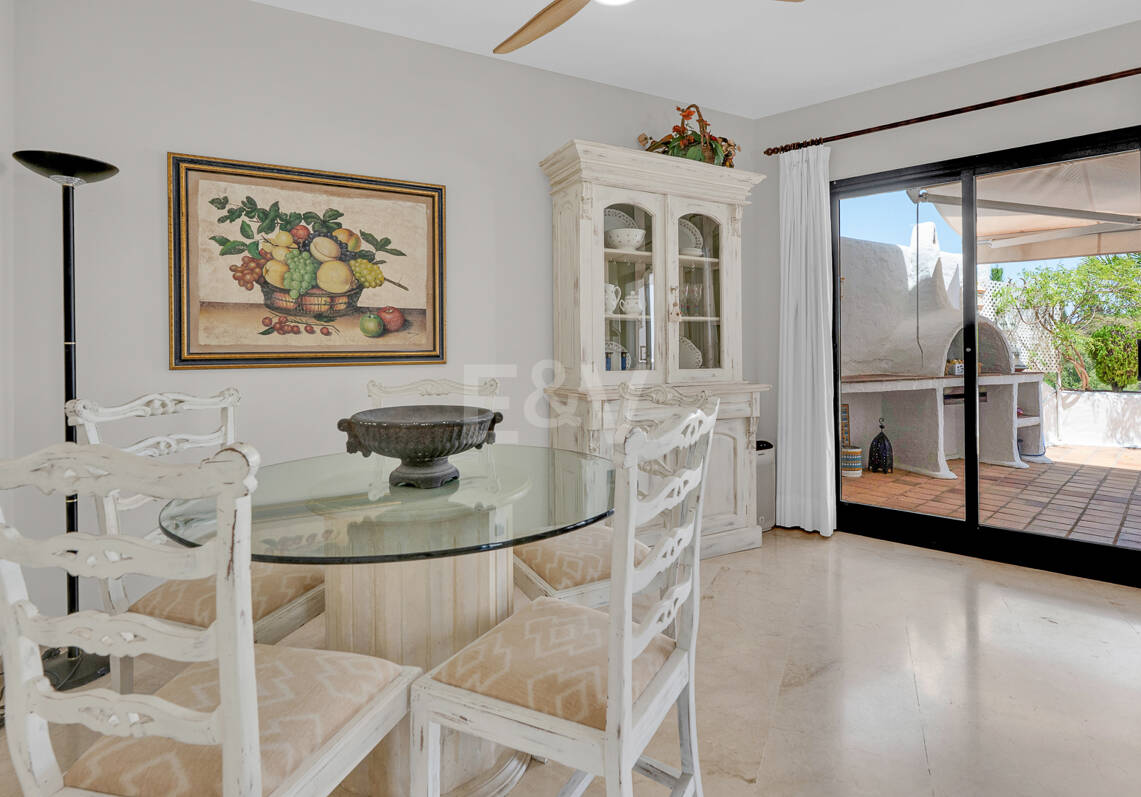 Maisonettewohnung in Lomas de Marbella Club mit großer Terrasse