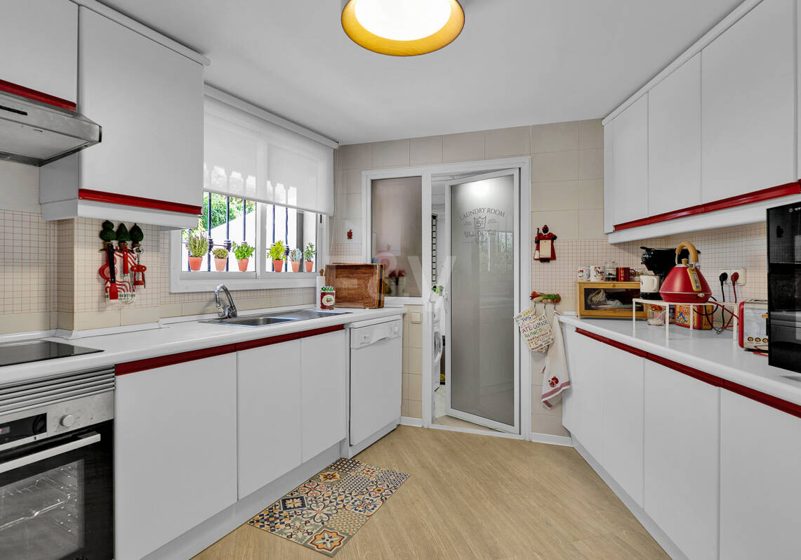 Maisonettewohnung in Lomas de Marbella Club mit großer Terrasse