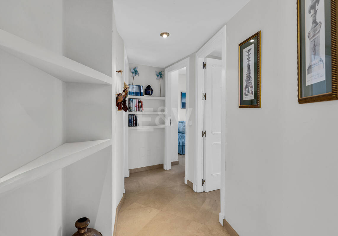 Maisonettewohnung in Lomas de Marbella Club mit großer Terrasse