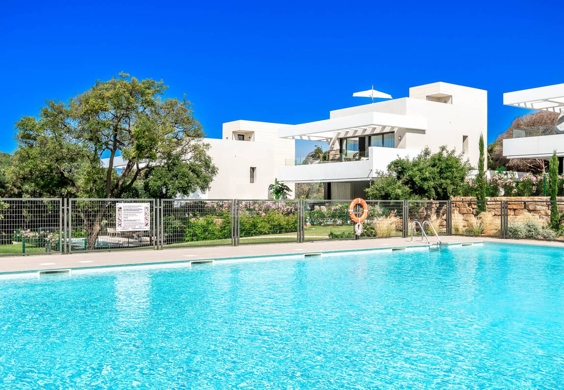 Contemporary Villa in La Vera – Exclusive Gated Community Walking Distance to Amenities