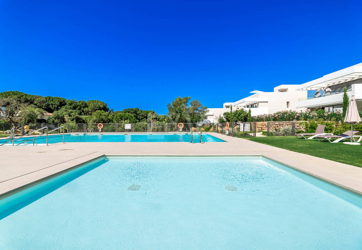 Contemporary Villa in La Vera – Exclusive Gated Community Walking Distance to Amenities