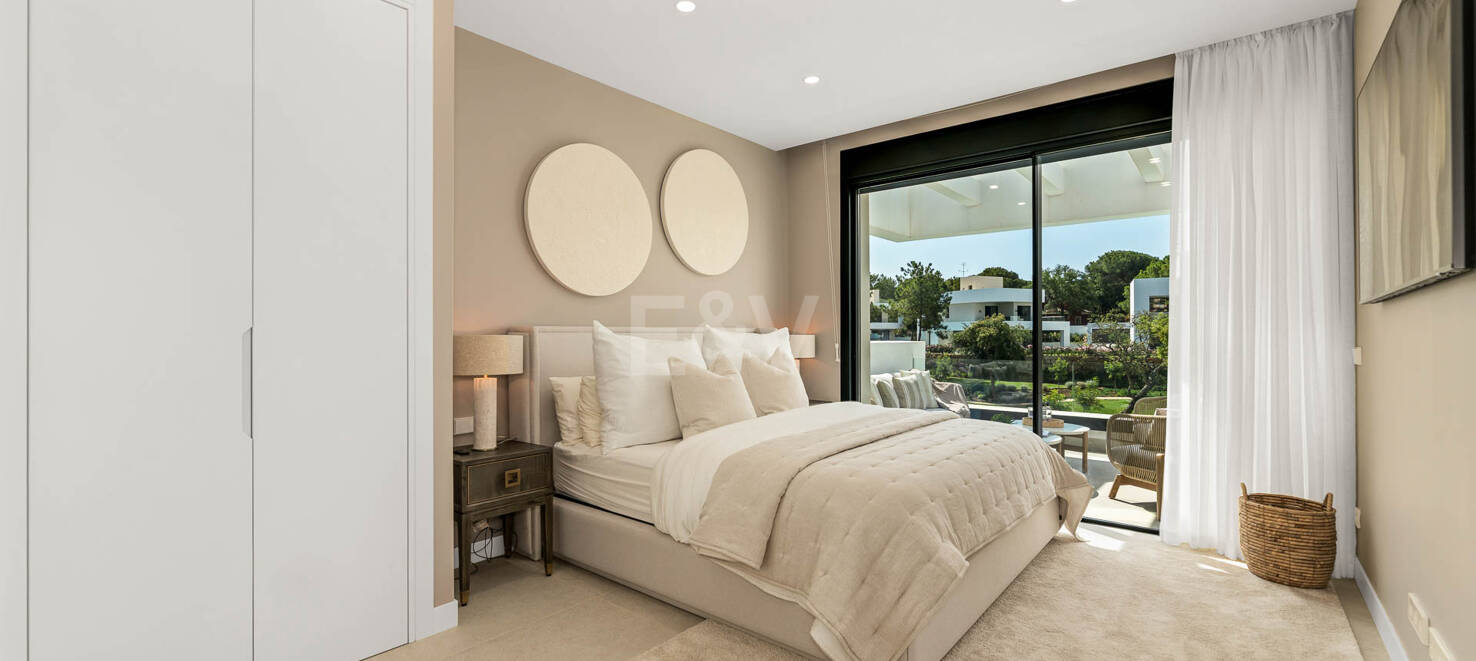 Contemporary Villa in La Vera – Exclusive Gated Community Walking Distance to Amenities