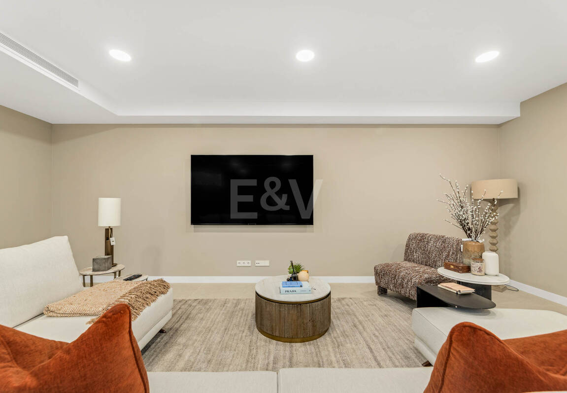 Contemporary Villa in La Vera – Exclusive Gated Community Walking Distance to Amenities