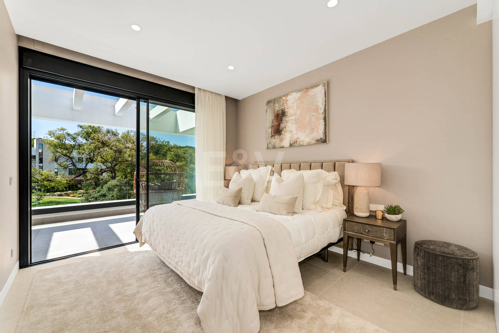 Contemporary Villa in La Vera – Exclusive Gated Community Walking Distance to Amenities