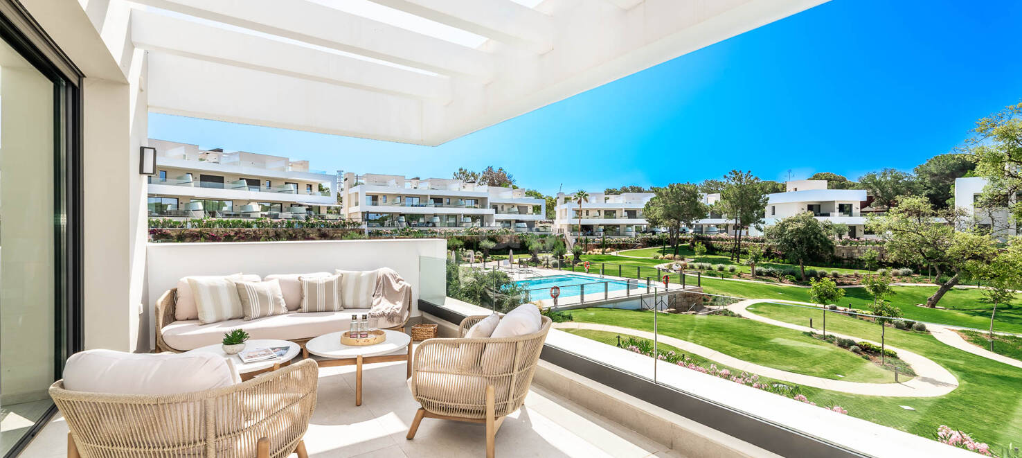 Contemporary Villa in La Vera – Exclusive Gated Community Walking Distance to Amenities