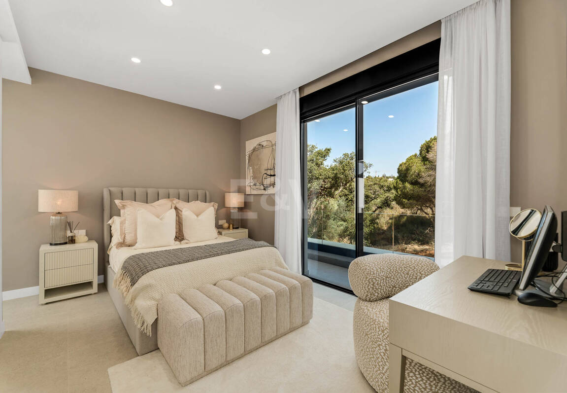 Contemporary Villa in La Vera – Exclusive Gated Community Walking Distance to Amenities