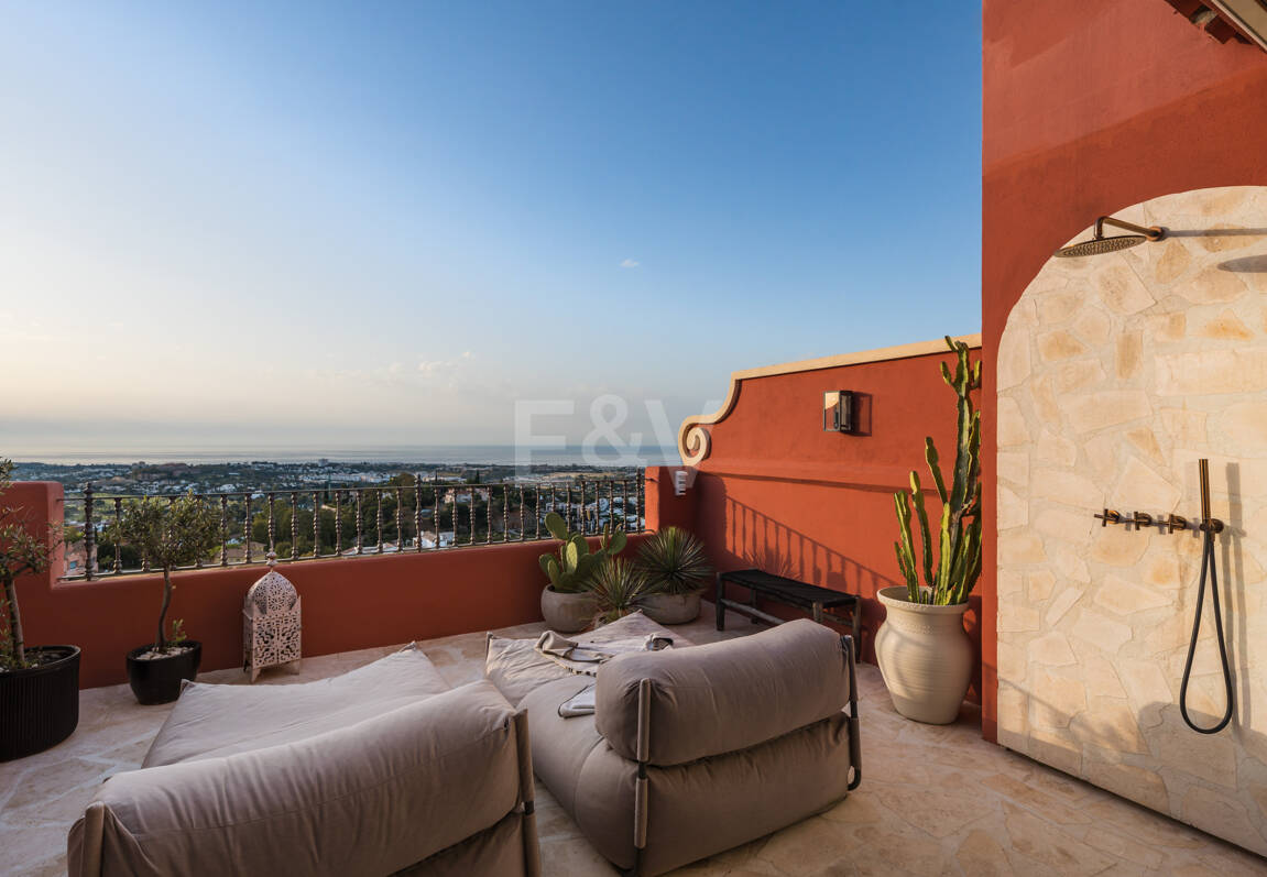 Sophistizierte Penthouse-Wohnung mit Panoramablick