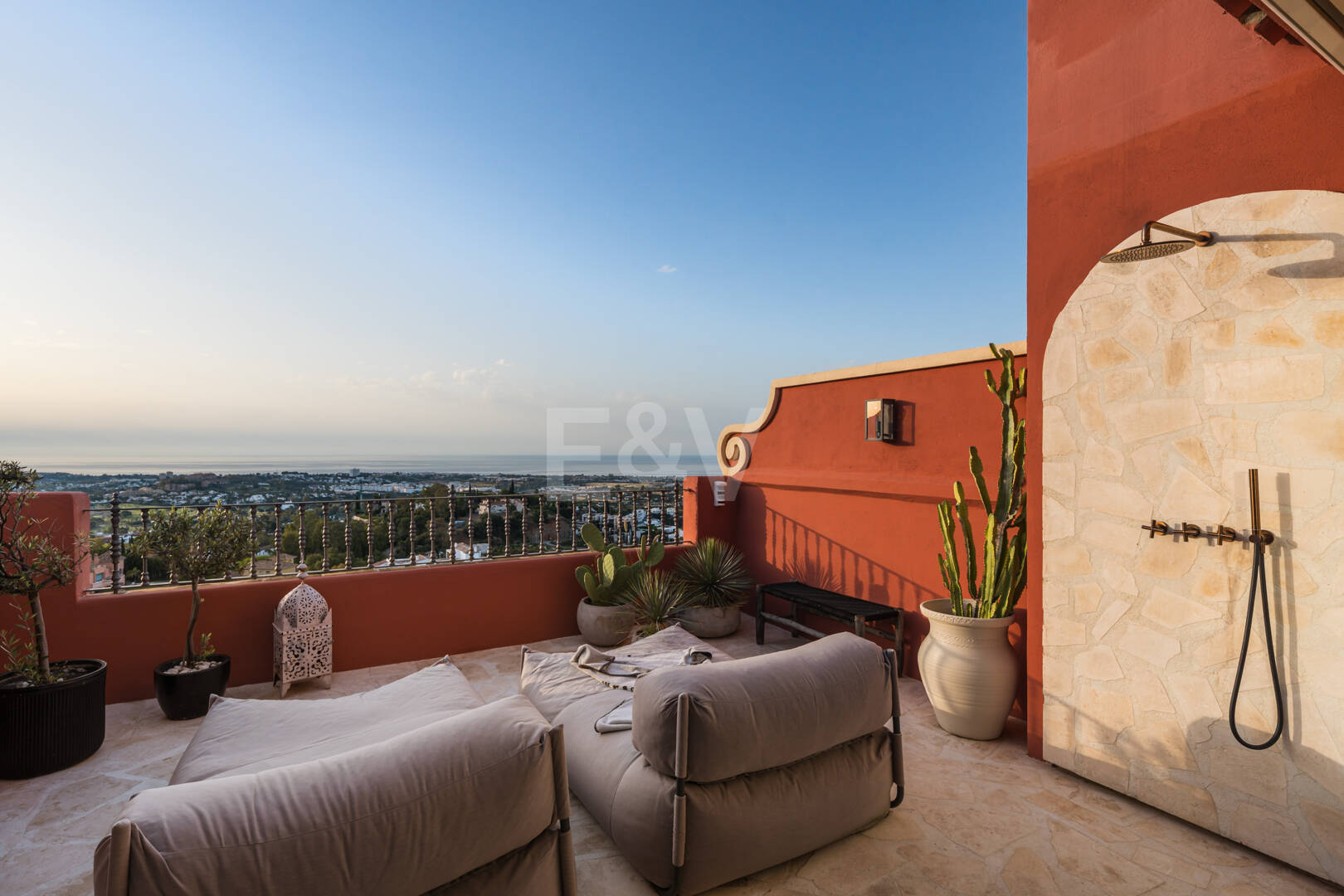 Sophistizierte Penthouse-Wohnung mit Panoramablick