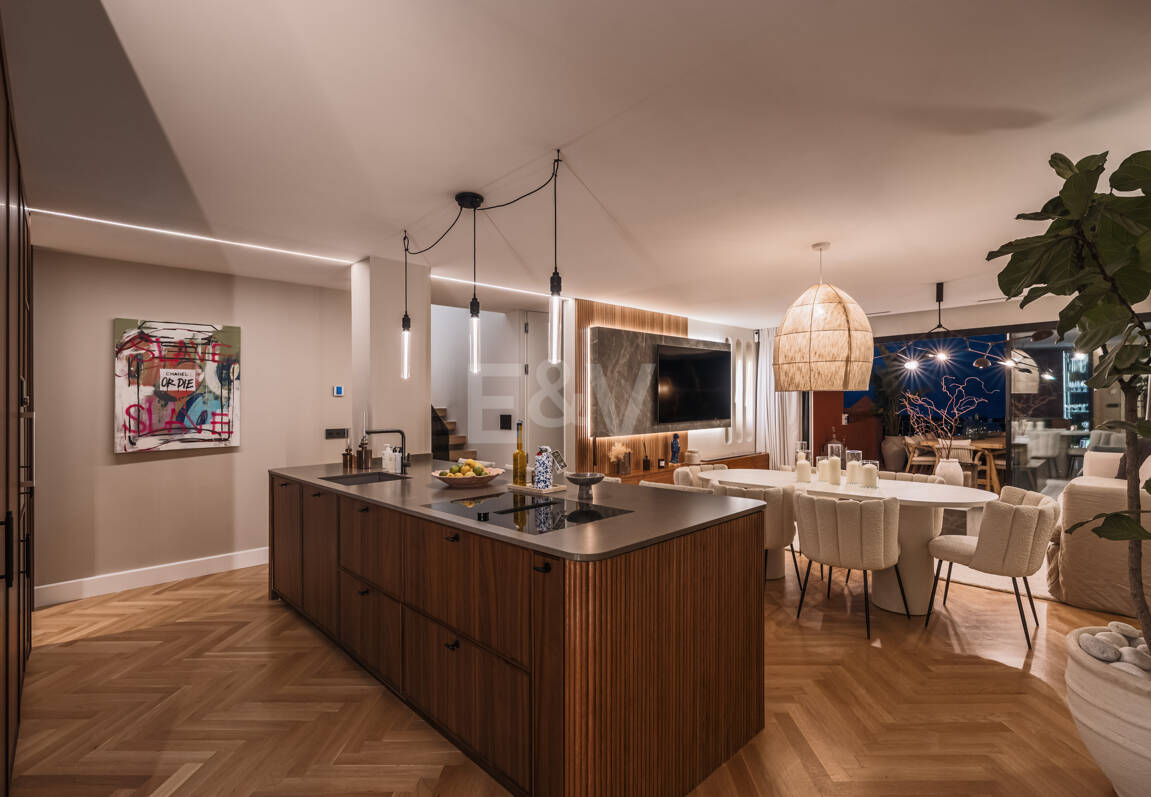 Sophistizierte Penthouse-Wohnung mit Panoramablick