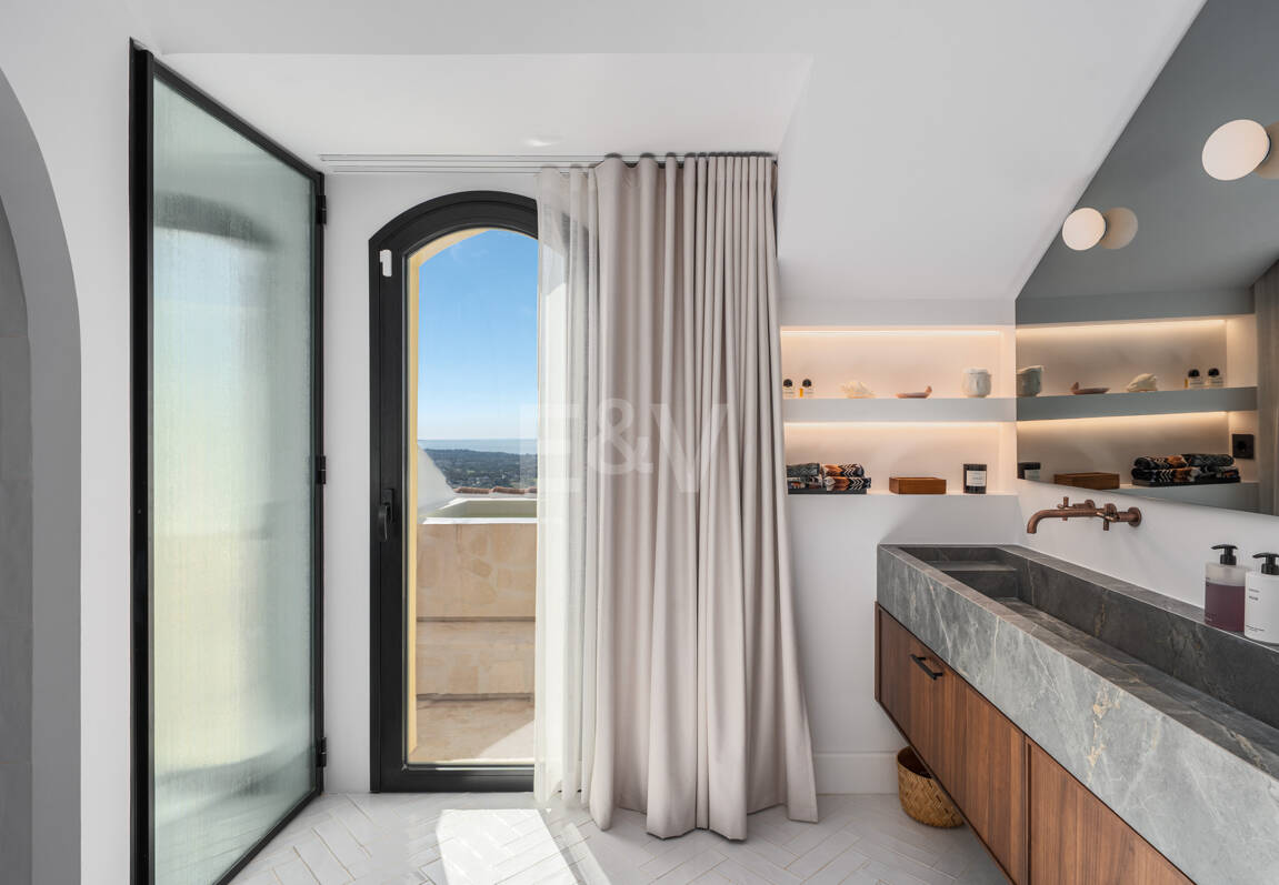 Sophistizierte Penthouse-Wohnung mit Panoramablick